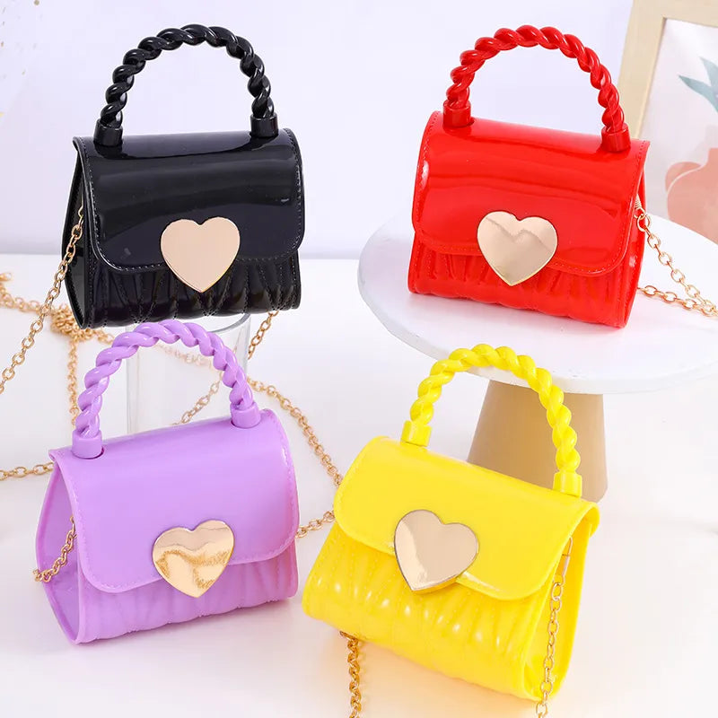 Love chain shoulder bag, lightweight mini tote, waterproof fashion crossbody bag for girls