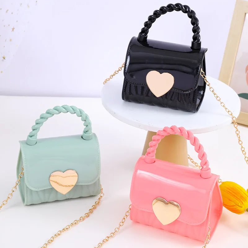 Love chain shoulder bag, lightweight mini tote, waterproof fashion crossbody bag for girls